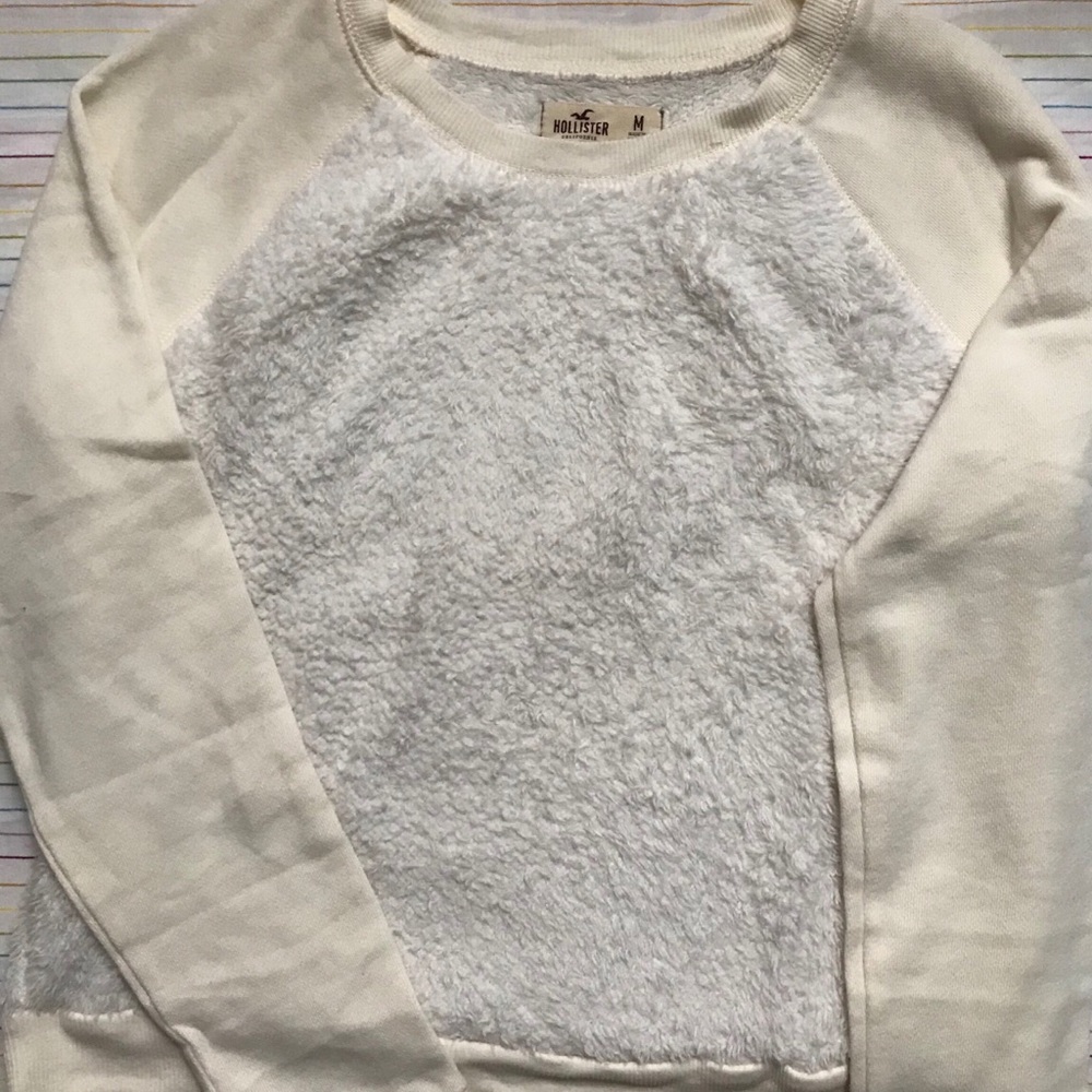 Hollister Furry sweater